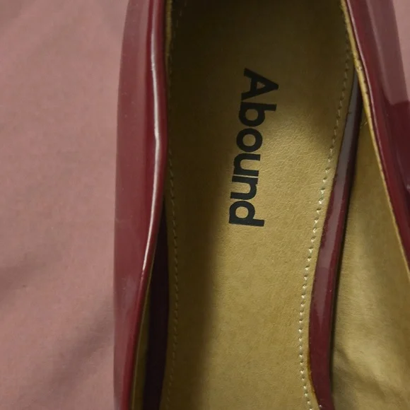 Abound Women's Red Block Heel Pumps - Picture 2 of 6